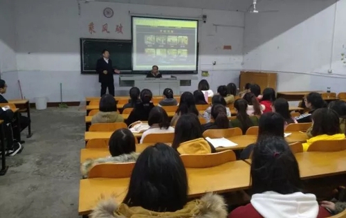 mmexport1512741942604 mmexport1512741942604