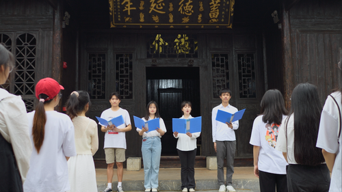 将主题班会开在红色教育基地 将主题班会开在红色教育基地