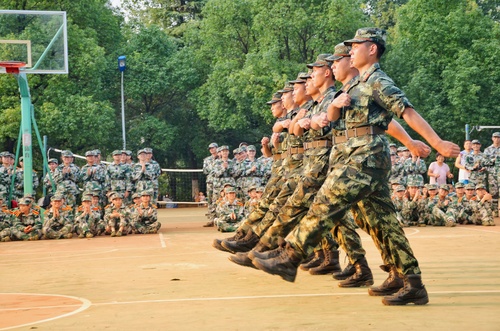 6799A9F2B843CC3001DA03E4C6C7284B